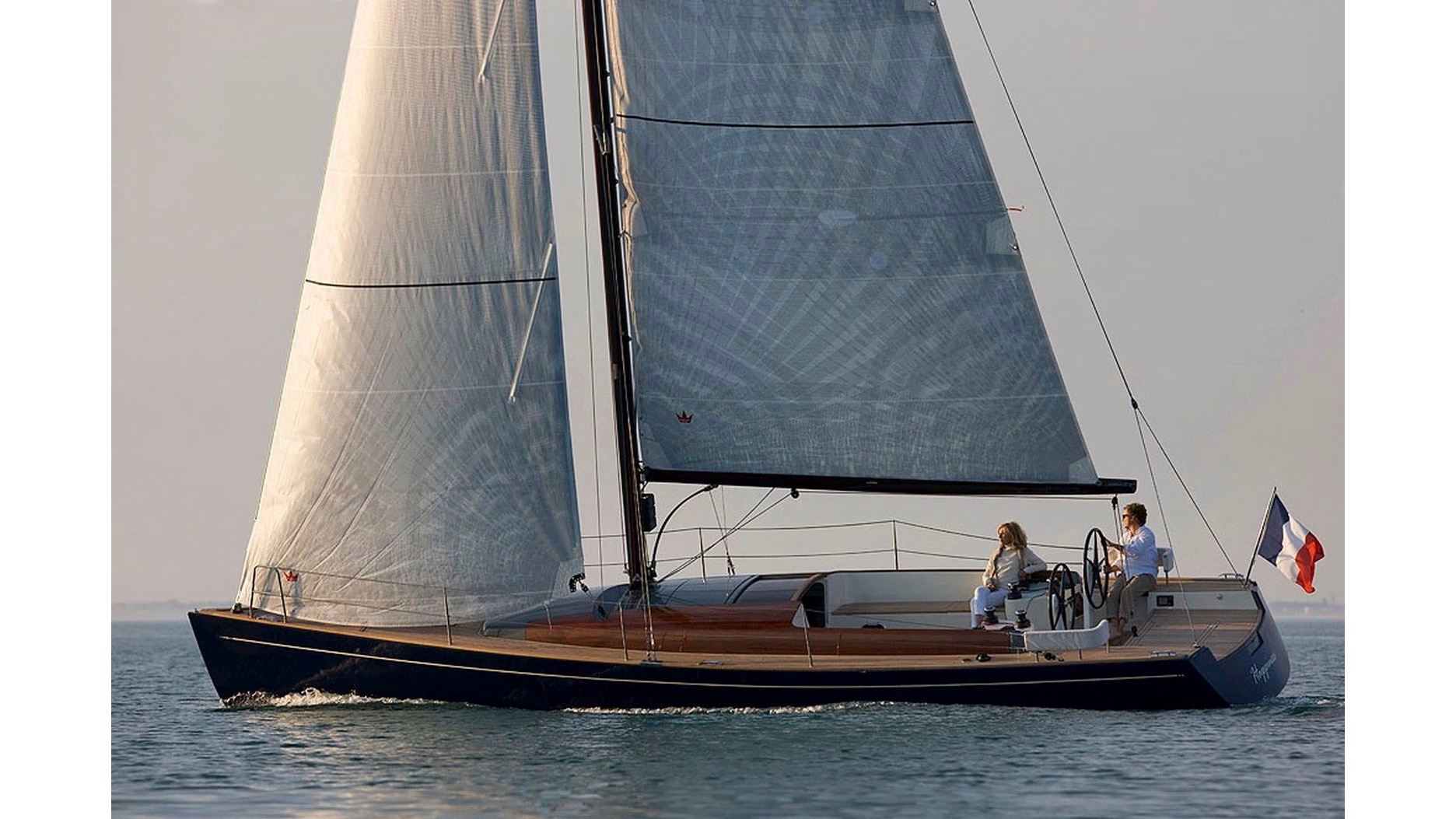 Tofinou 12 - A Modern Take on the Classic Daysailer